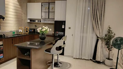 business-suite2-kitchen1