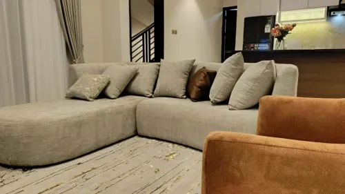 deluxe-suite-living2