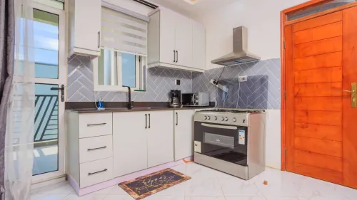 family-suite-kitchen2